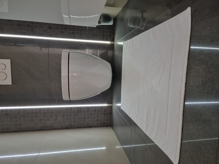 Килимче 50x70 хотелско от 100% памук