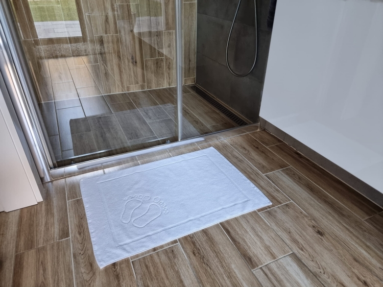 Хотелски килим 50x70, изработен от памук