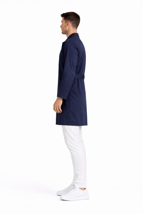 Granatowy fartuch laboratoryjny męski na guziki