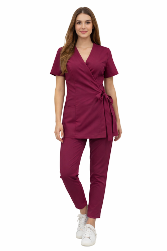 Komplet medyczny  kosmetyczny basic premium w kolorze wiśniowym.png