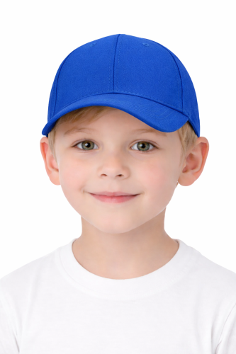 Czapka dziecięca dla chłopca i dziewczynki zapinana na rzep 290g z wywietrznikami chabrowa przód.png