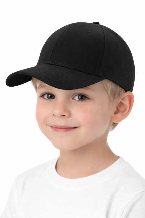 Czapka dziecięca dla chłopca i dziewczynki zapinana na rzep 290g z wywietrznikami czarna.png